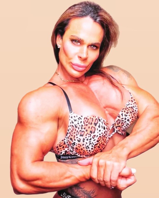 Cris Goy IFBB