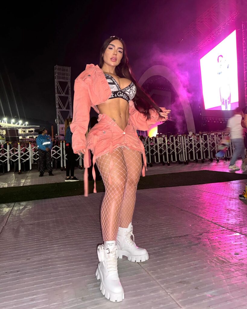 Andreitax García – Venezuelan Curves Queen • Fitness Model age height weight biography