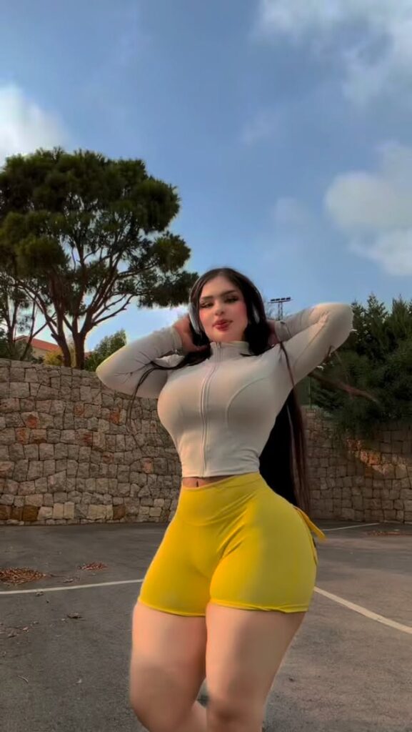 Jourialali (artist_jourialali) Age, Height, Weight, Wiki, Biography, Career, Net Worth & More