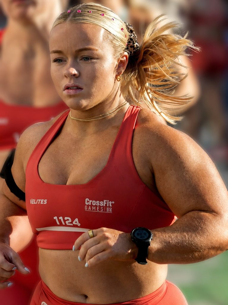 Jessica Androsik Biography: Age, Career, CrossFit, Instagram, Fitness & More